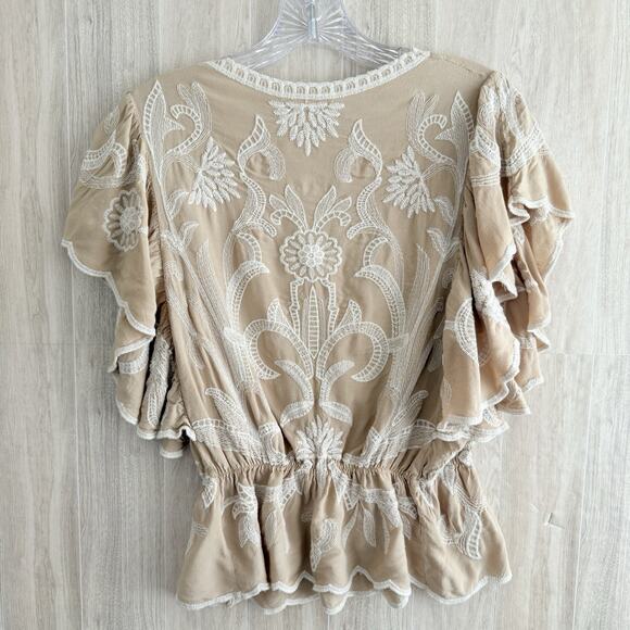 Solitaire Blouse Medium Beige Embroidered Floral Flutter Sleeves Scalloped Hem - Picture 2 of 12